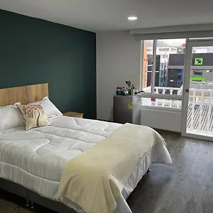 Centricos Y Comodos En Chapinero Apartamento
